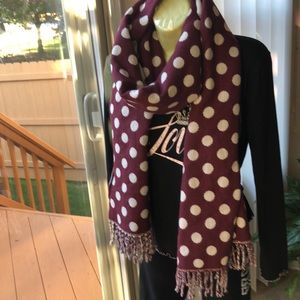 🥶Price drop🥶H &M Scarf